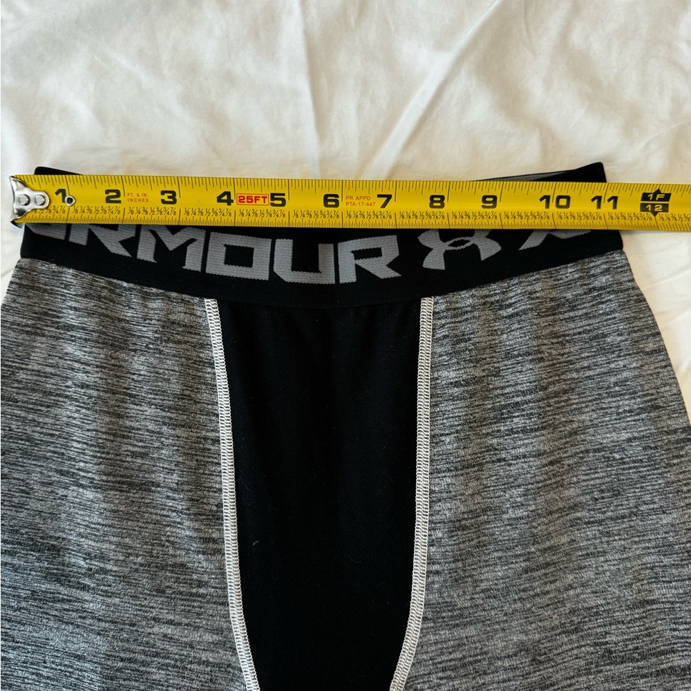 Under Armour Black and Gray Athletic Leggings - Picture 4 of 5